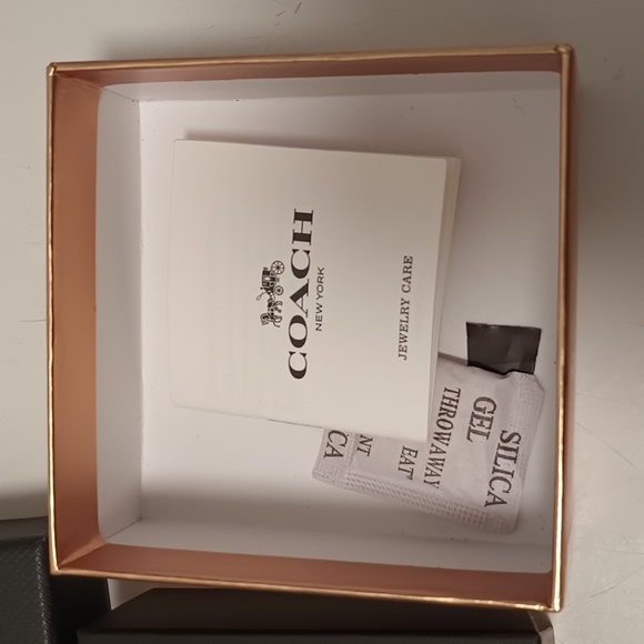 Coach Bar Pave Bracelet - Picture 7 of 8